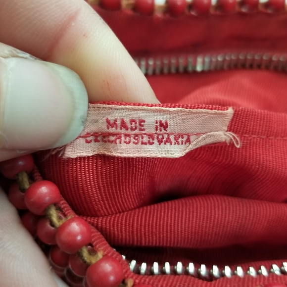 Vintage Czechoslovakian Wood Bead Purse - Picture 8 of 10